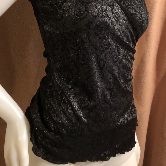 3/$30 - Black top novita size small - Picture 2 of 7